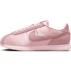 Buty sportowe damskie Nike cortez płaskie zamszowe  - zdjęcie produktu