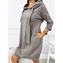 Modnakiecka.pl sukienka luźna z dekoltem v z długim rękawem  - zdjęcie produktu