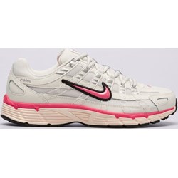 Buty sportowe damskie białe Nike sznurowane  - zdjęcie produktu