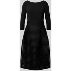 Sukienka Christian Berg rozkloszowana na sylwestra wiosenna  - zdjęcie produktu