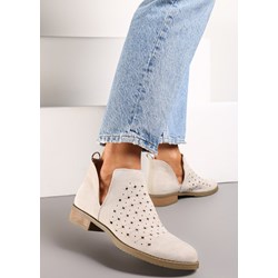 Renee botki beżowe na płaskiej podeszwie bez zapięcia casual  - zdjęcie produktu