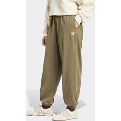 Spodnie damskie Adidas w sportowym stylu  - zdjęcie produktu