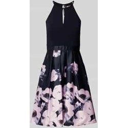 Sukienka wielokolorowa V.m. bez rękawów rozkloszowana satynowa mini z okrągłym dekoltem elegancka  - zdjęcie produktu