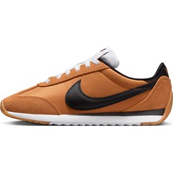 Buty sportowe damskie Nike płaskie sznurowane zamszowe na wiosnę  - zdjęcie produktu