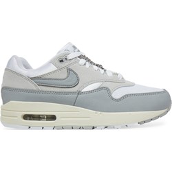Buty sportowe damskie Nike sneakersy sznurowane  - zdjęcie produktu