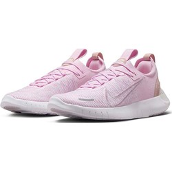 Różowe buty sportowe damskie Nike dla biegaczy z tkaniny  - zdjęcie produktu
