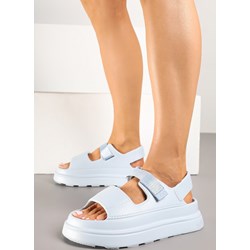 Sandały damskie Born2be casual z klamrą na platformie  - zdjęcie produktu