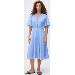 Sukienka niebieska Reserved midi casual z dekoltem v  - zdjęcie produktu