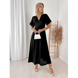 Sukienka czarna z dekoltem w serek  - zdjęcie produktu