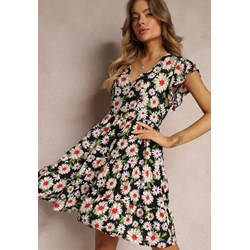 Sukienka Renee z krótkim rękawem z dekoltem w serek  - zdjęcie produktu