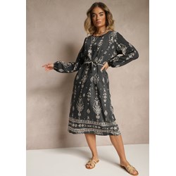 Szara sukienka Renee z paskiem luźna  - zdjęcie produktu