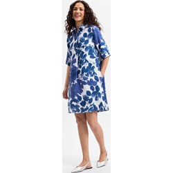 Sukienka Marie Lund mini w kwiaty z długimi rękawami  - zdjęcie produktu