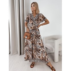 Sukienka z krótkimi rękawami z dekoltem v  - zdjęcie produktu