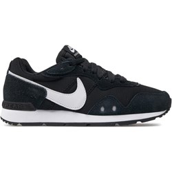Nike buty sportowe damskie zamszowe sznurowane  - zdjęcie produktu