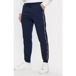 Spodnie męskie Tommy Hilfiger z dresu  - zdjęcie produktu