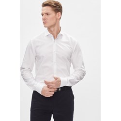 Koszula męska Hugo Boss biała z klasycznym kołnierzykiem  - zdjęcie produktu