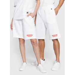 Spodenki męskie Champion w sportowym stylu  - zdjęcie produktu
