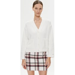 Sweter damski Tommy Hilfiger biały z okrągłym dekoltem  - zdjęcie produktu