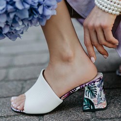 Klapki damskie Deoni skórzane letnie bez zapięcia  - zdjęcie produktu