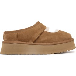 Kapcie damskie UGG - MODIVO - zdjęcie produktu
