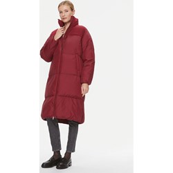 Kurtka damska Tommy Hilfiger długa czerwona z kapturem  - zdjęcie produktu