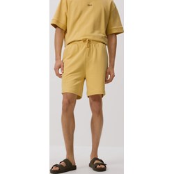 Żółte spodenki męskie Reserved na lato  - zdjęcie produktu