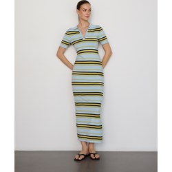Sukienka Reserved z krótkim rękawem z okrągłym dekoltem w paski  - zdjęcie produktu