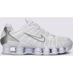 Buty sportowe damskie Nike płaskie bez wzorów wiosenne sznurowane  - zdjęcie produktu