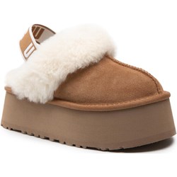 Kapcie damskie UGG - MODIVO - zdjęcie produktu