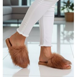 Klapki damskie Pantofelek24 bez zapięcia różowe płaskie casual  - zdjęcie produktu