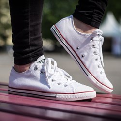 jak wiązać buty skate jak wiązać buty skate