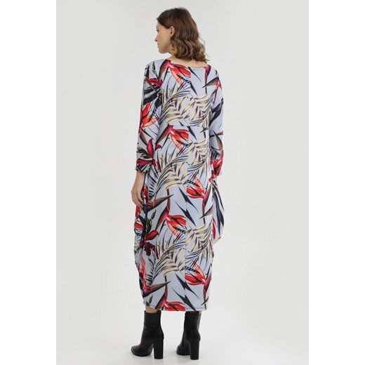 Sukienka wielokolorowa Born2be w abstrakcyjnym wzorze na spacer z długim rękawem rozkloszowana 