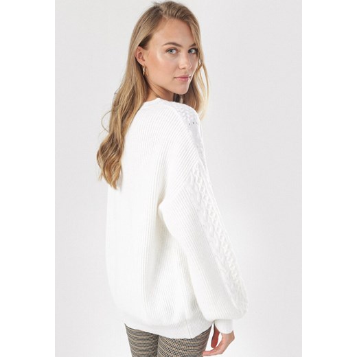 Biały Sweter Xennara S/M Born2be Odzież