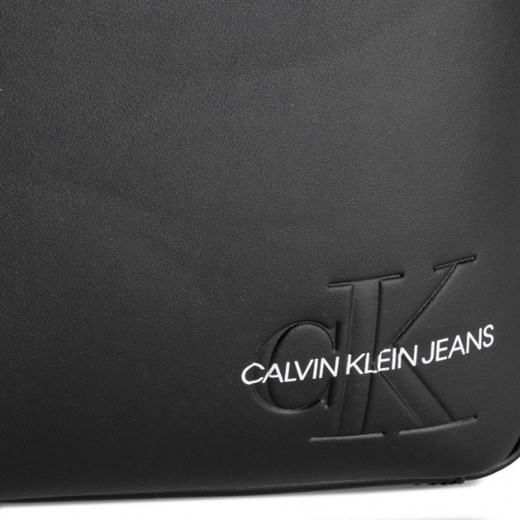 Calvin Klein listonoszka średniej wielkości glamour 