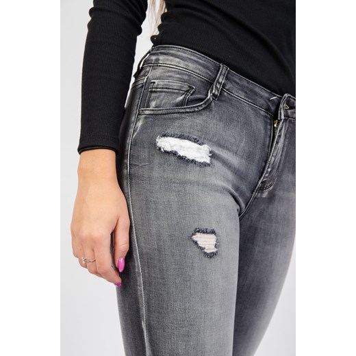 Ciemnoszare spodnie jeansowe z przetarciami Olika S olika.com.pl okazyjna cena