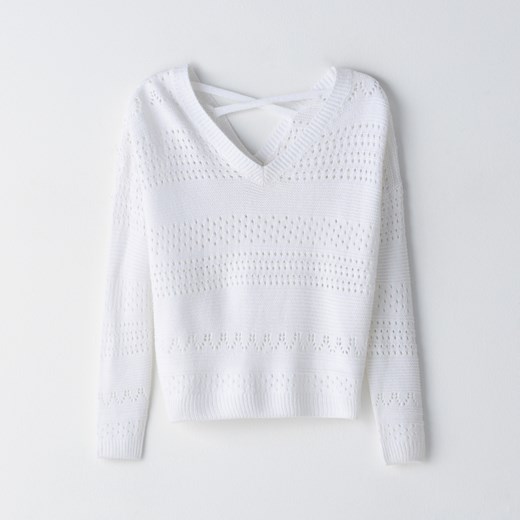 Cropp - Ażurowy sweter z dekoltem V - Cropp M Cropp