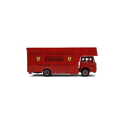Model Ferrari Racing Team Transporter 1:43