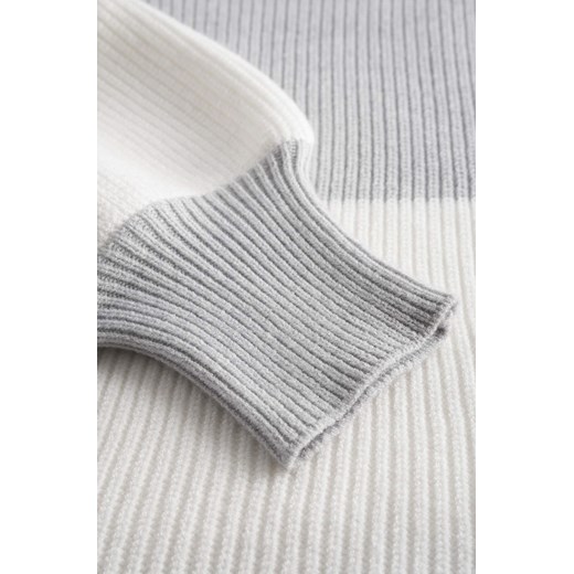 Sweter z bufiastymi rękawami XS orsay.com
