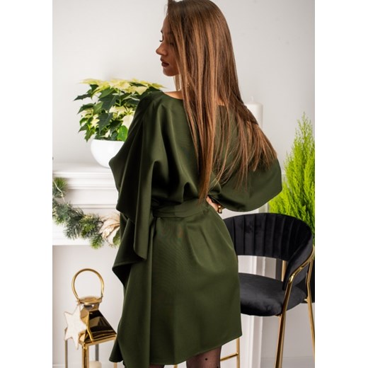 Sukienka bat zielona Fason Uniwersalny Fason