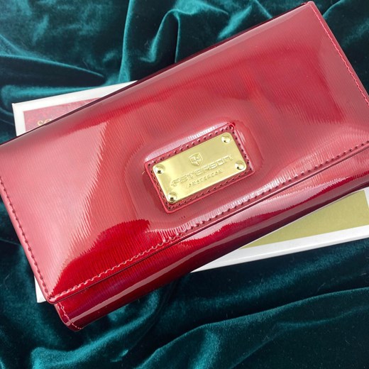 Damski czerwony portfel lakierowany Peterson BC 453 RED Peterson Galmark promocja