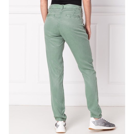 Pepe Jeans London Spodnie DRIFTER | Regular Fit 27/30 promocyjna cena Gomez Fashion Store