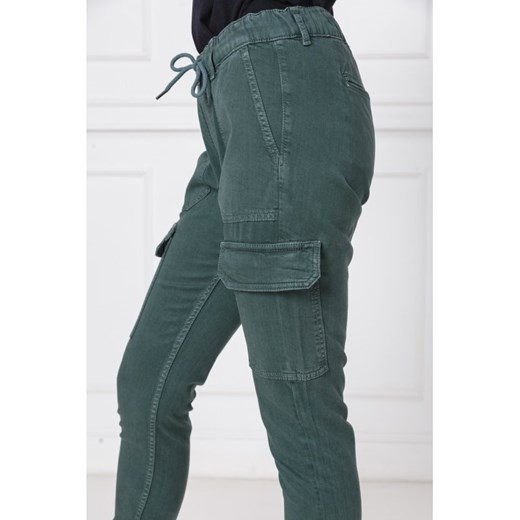Spodnie damskie Pepe Jeans na wiosnę 