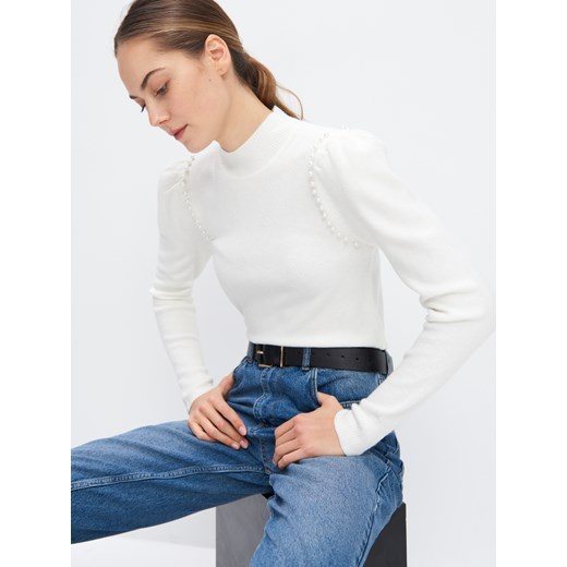 Sweter damski biały Mohito