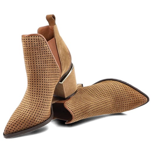 botki carinii z czerwonym obcasem