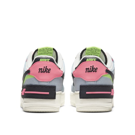 Buty sportowe damskie Nike air force ze skóry sznurowane 