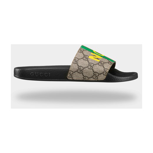 Pantoletten mit „Fake/Not“-Print Gucci 38 showroom.pl