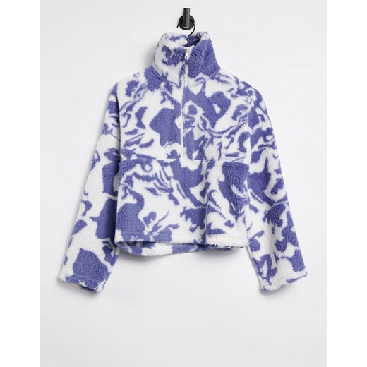Monki – Amalia – Wzorzysta bluza z golfem i suwakiem pod szyją z polaru z recyklingu-Wielokolorowy Monki XS Asos Poland
