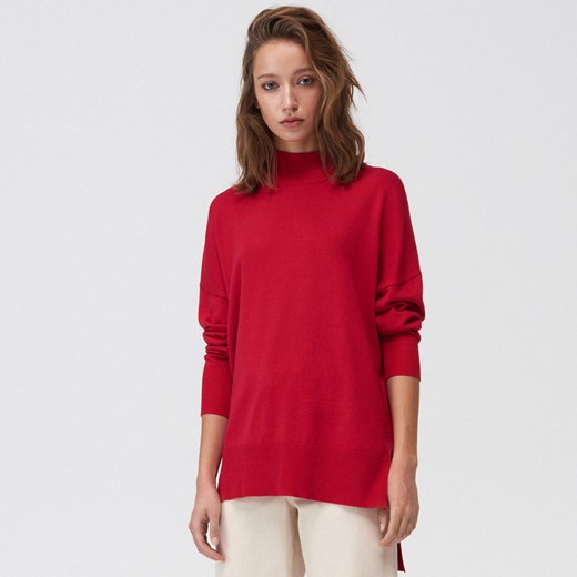 Mohito - Asymetryczny sweter z wiskozą - Czerwony Mohito M Mohito promocyjna cena