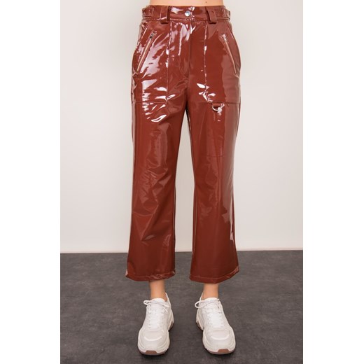 Spodnie z materiału brązowy Factory Price XS KummaModa