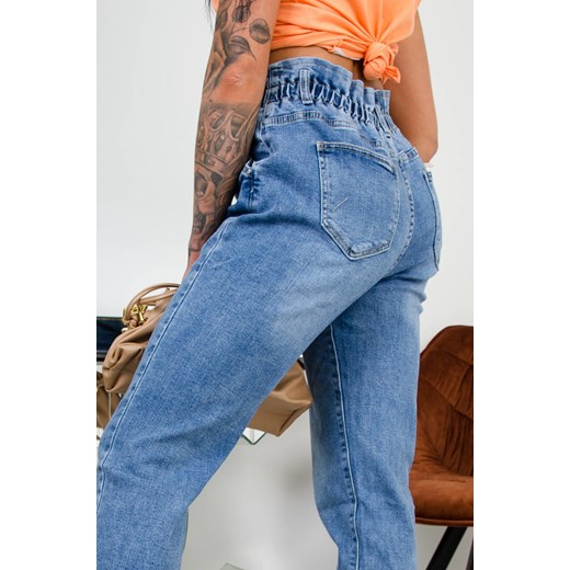 Olika jeansy damskie